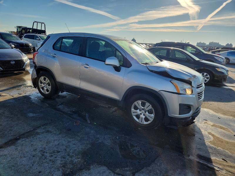 Photo 4 from auction – 2015 CHEVROLET TRAX LS with VIN KL7CJKSB5FB112033