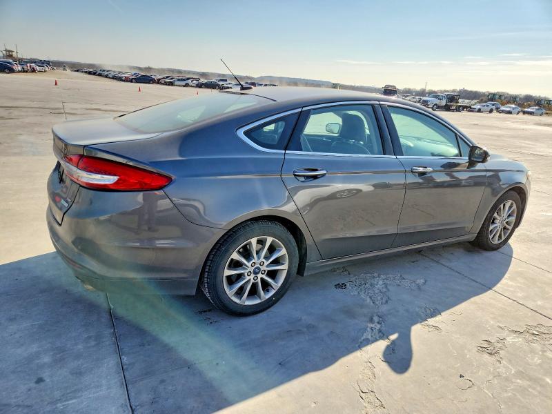 Photo 3 from auction – 2017 FORD FUSION SE with VIN 3FA6P0HD8HR292222