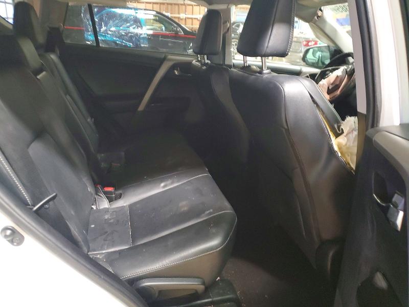 Photo 11 from auction – 2016 TOYOTA RAV4 with VIN 2T3DFREV5GW488523