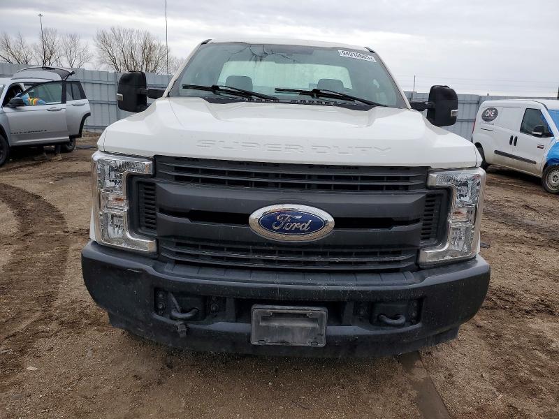 Photo 5 from auction – 2019 FORD F250 SUPER with VIN 1FTBF2AT4KEF78992