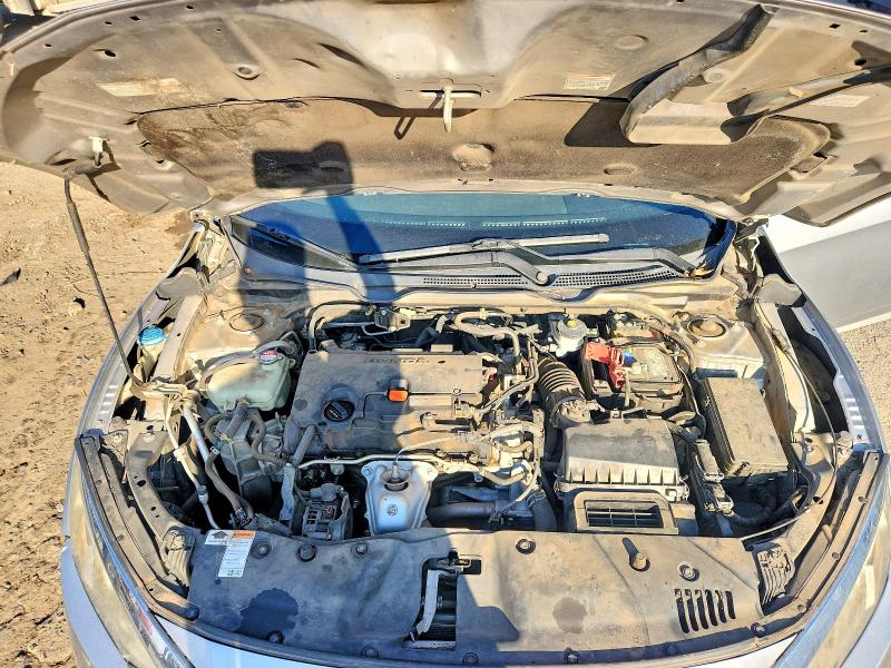 Photo 11 from auction – 2017 HONDA CIVIC LX with VIN 19XFC2F53HE031696