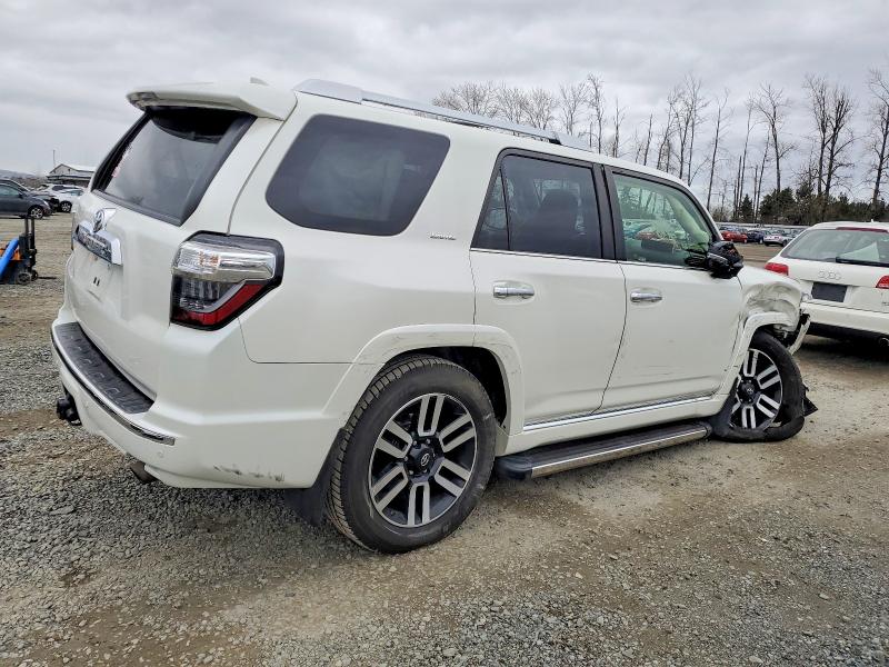 Photo 3 from auction – 2019 TOYOTA 4RUNNER SR with VIN JTEBU5JRXK5648552
