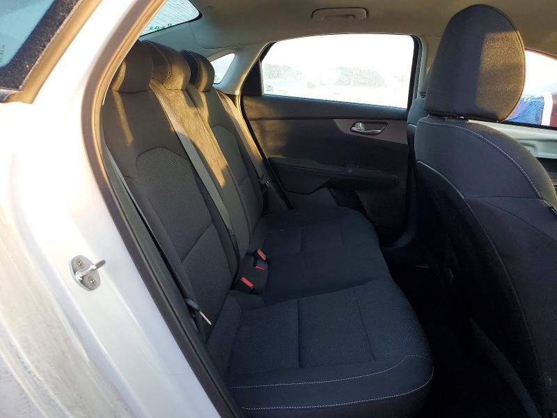 Photo 10 from auction – 2019 KIA FORTE FE with VIN 3KPF24AD8KE043377