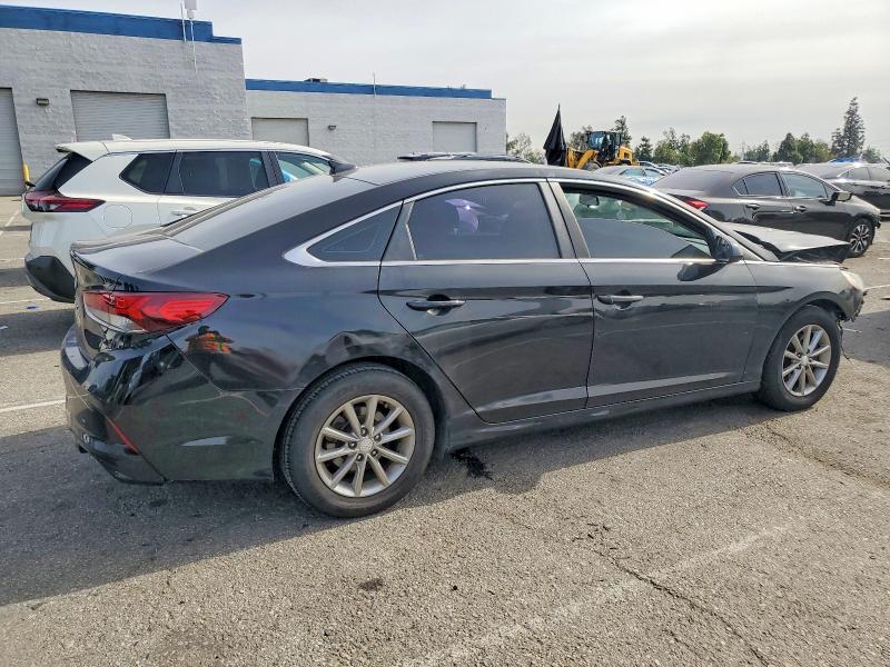 Photo 3 from auction – 2019 HYUNDAI SONATA with VIN 5NPE24AF6KH750857