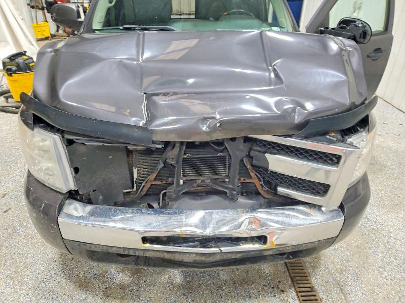 Photo 12 from auction – 2010 CHEVROLET SILVERADO with VIN 1GCSKSE32AZ249141
