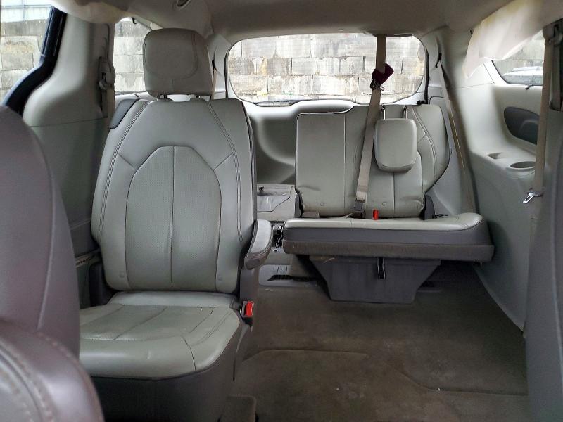 Photo 10 from auction – 2018 CHRYSLER PACIFICA with VIN 2C4RC1BG3JR142039
