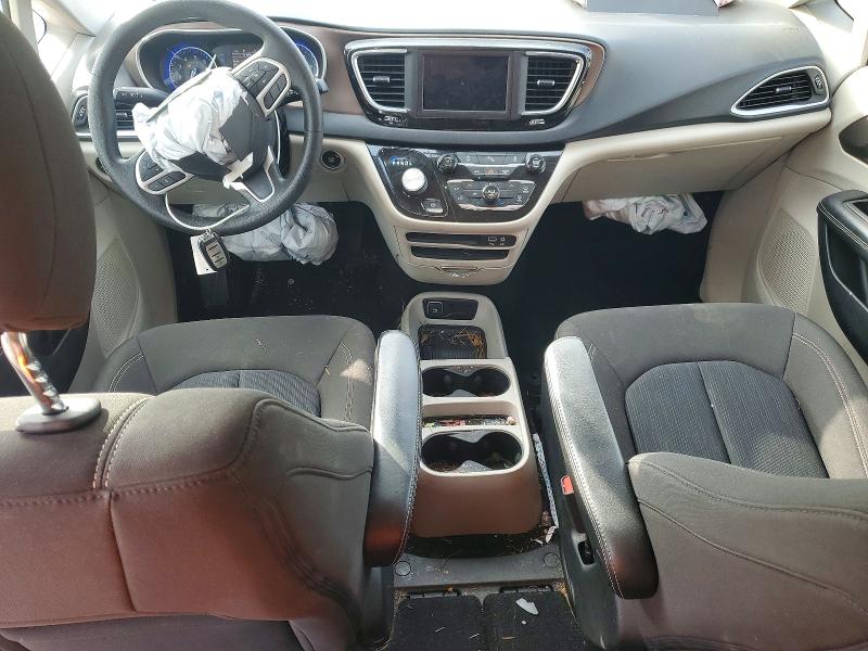 Photo 8 from auction – 2020 CHRYSLER VOYAGER LX with VIN 2C4RC1CG0LR134269