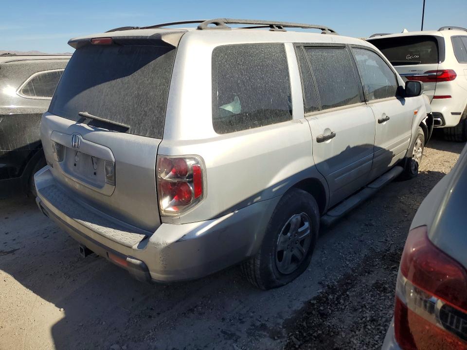 Photo 3 from auction – 2006 HONDA PILOT LX with VIN 5FNYF28166B010018