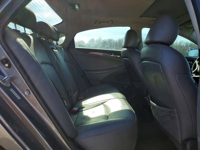 Photo 10 from auction – 2011 HYUNDAI SONATA SE with VIN 5NPEC4ACXBH031792