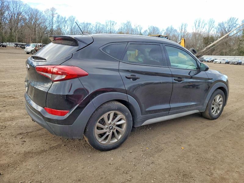Photo 3 from auction – 2017 HYUNDAI TUCSON LIM with VIN KM8J33A47HU546664