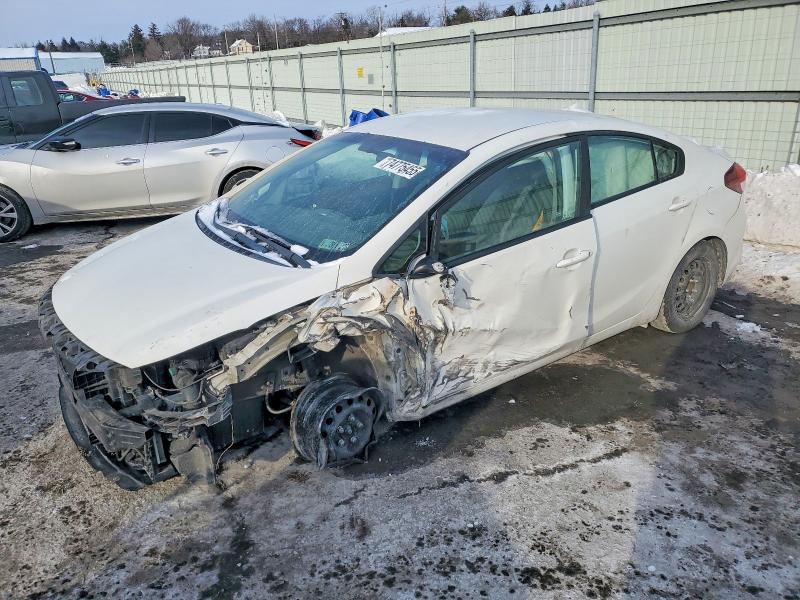 KIA FORTE 2018 with VIN 3KPFK4A74JE178204 - Photo from auction