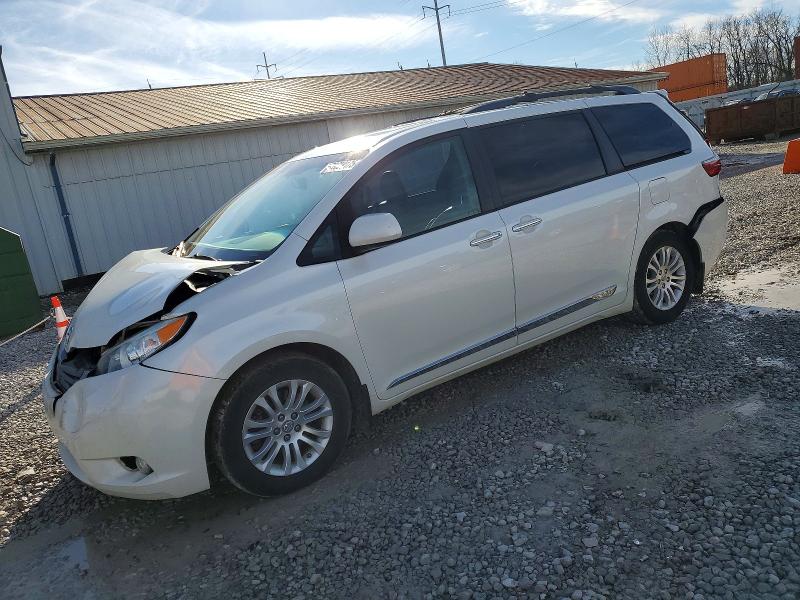 Photo 1 from auction – 2016 TOYOTA SIENNA XLE with VIN 5TDYK3DC5GS720789