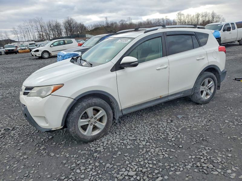 TOYOTA RAV4 XLE 2014 with VIN 2T3RFREV3EW192242 - Photo from auction
