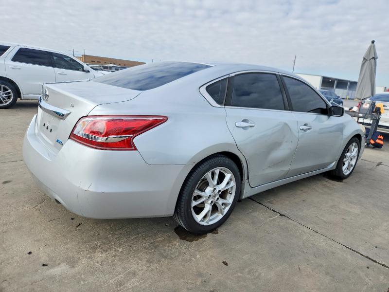 Photo 3 from auction – 2013 NISSAN ALTIMA 2.5 with VIN 1N4AL3AP1DN475213