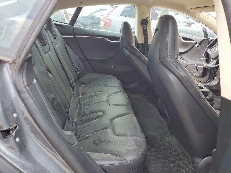 Photo 10 from auction – 2013 TESLA MODEL S with VIN 5YJSA1CN5DFP30142