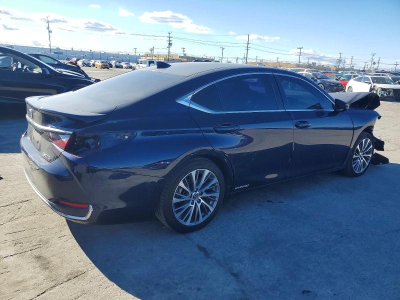 Photo 3 from auction – 2021 LEXUS ES 300H with VIN 58ADA1C16MU010107