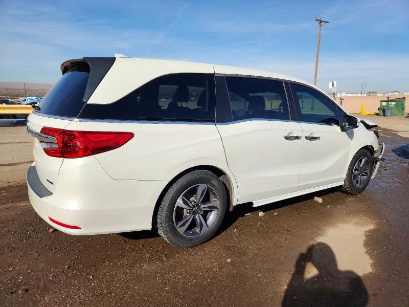 Photo 3 from auction – 2018 HONDA ODYSSEY TO with VIN 5FNRL6H88JB027932