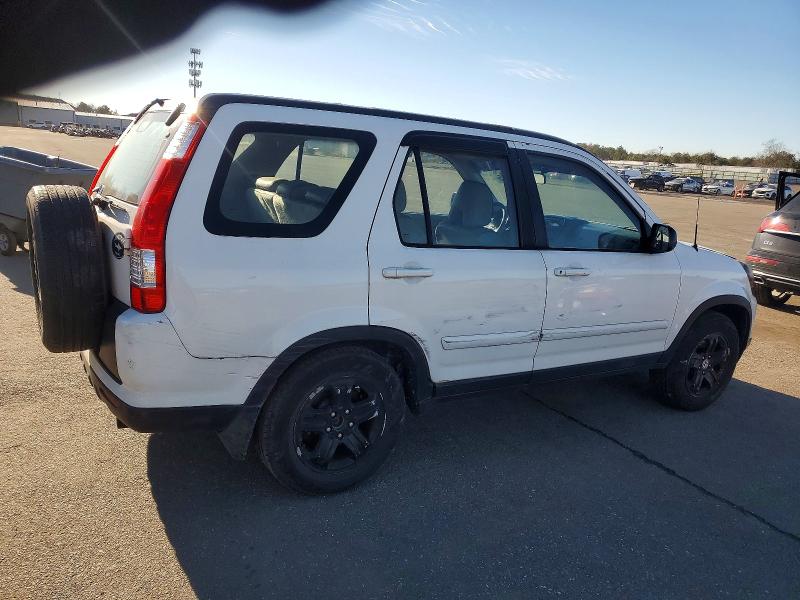 Photo 3 from auction – 2005 HONDA CR-V with VIN SHSRD68595U302872