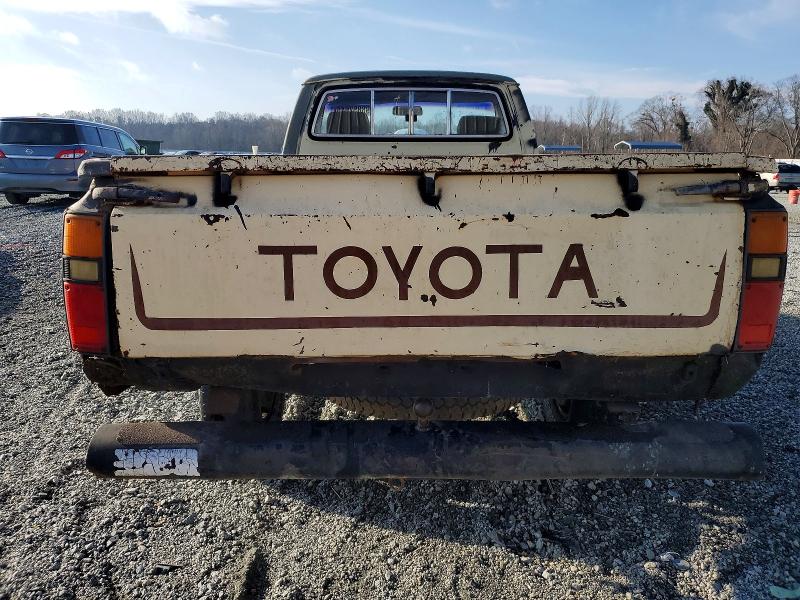 Photo 6 from auction – 1983 TOYOTA PICKUP with VIN JT4RN48S3D0081071