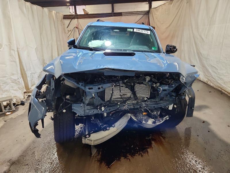 Photo 5 from auction – 2025 TOYOTA 4RUNNER SR with VIN JTEVA5BR6S5026003