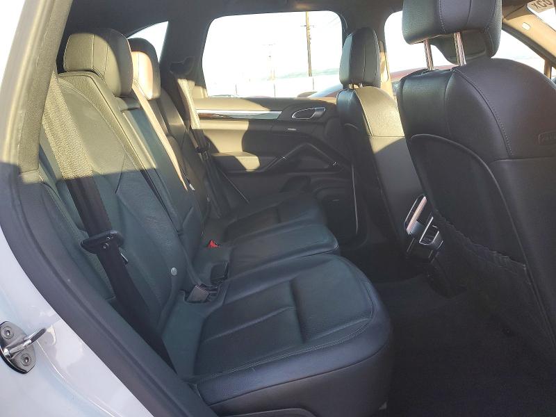 Photo 11 from auction – 2014 PORSCHE CAYENNE with VIN WP1AA2A2XELA92588