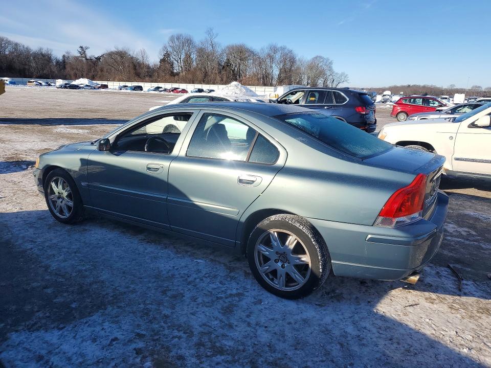 Photo 2 from auction – 2005 VOLVO S60 2.5T with VIN YV1RH592052467023