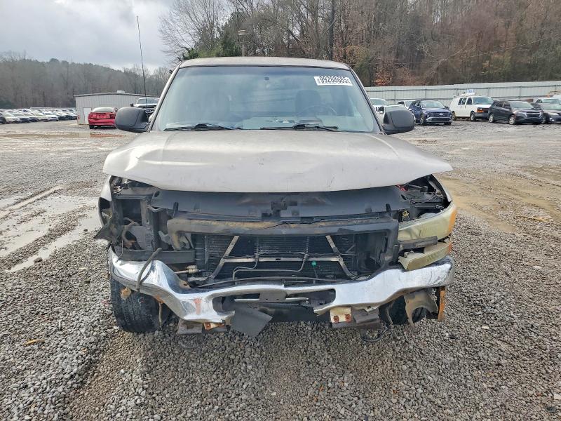 Photo 5 from auction – 2004 GMC NEW SIERRA with VIN 1GTEC14T84Z228563