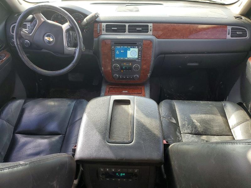 Photo 8 from auction – 2011 CHEVROLET SUBURBAN K with VIN 1GNSKKE36BR136138
