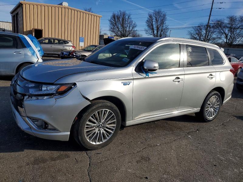 MITSUBISHI OUTLANDER 2022 with VIN JA4J2VA74NZ026900 - Photo from auction