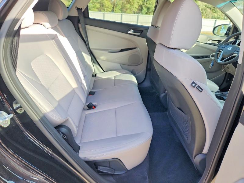 Photo 11 from auction – 2019 HYUNDAI TUCSON LIM with VIN KM8J3CA4XKU893509