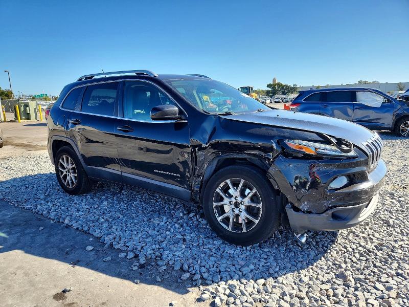 Photo 4 from auction – 2015 JEEP CHEROKEE with VIN 1C4PJMCB1FW665415