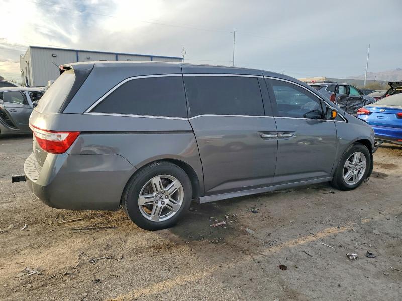 Photo 3 from auction – 2011 HONDA ODYSSEY with VIN 5FNRL5H92BB047114