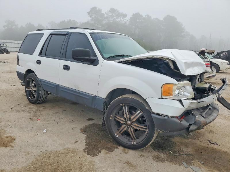 Photo 4 from auction – 2004 FORD EXPEDITION with VIN 1FMRU13W14LA84072