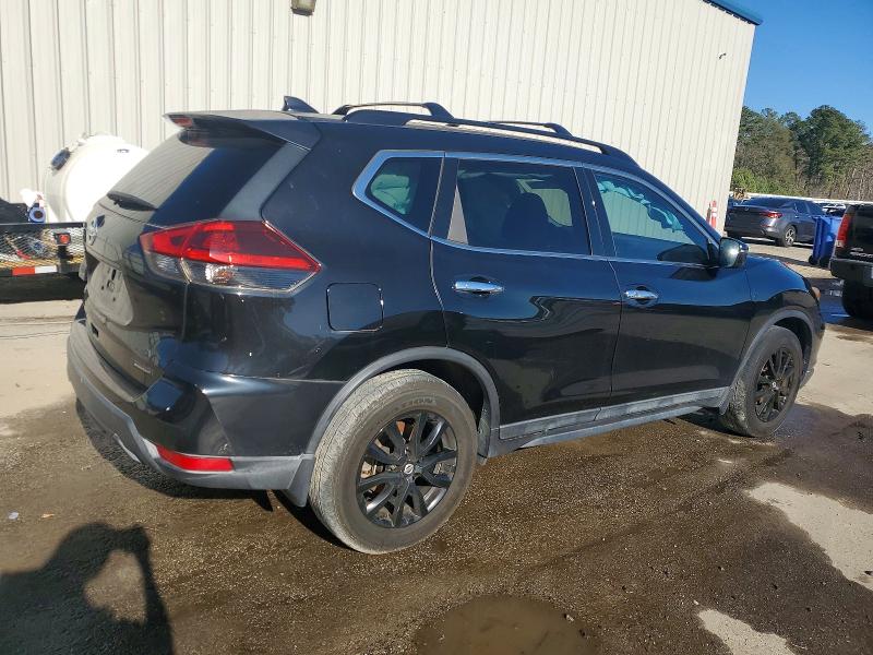 Photo 3 from auction – 2018 NISSAN ROGUE S with VIN 5N1AT2MT0JC810199