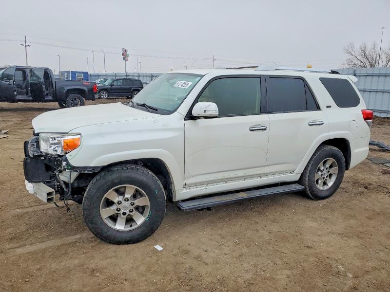 TOYOTA 4RUNNER SR 2013 with VIN JTEZU5JRXD5047322 - Photo from auction