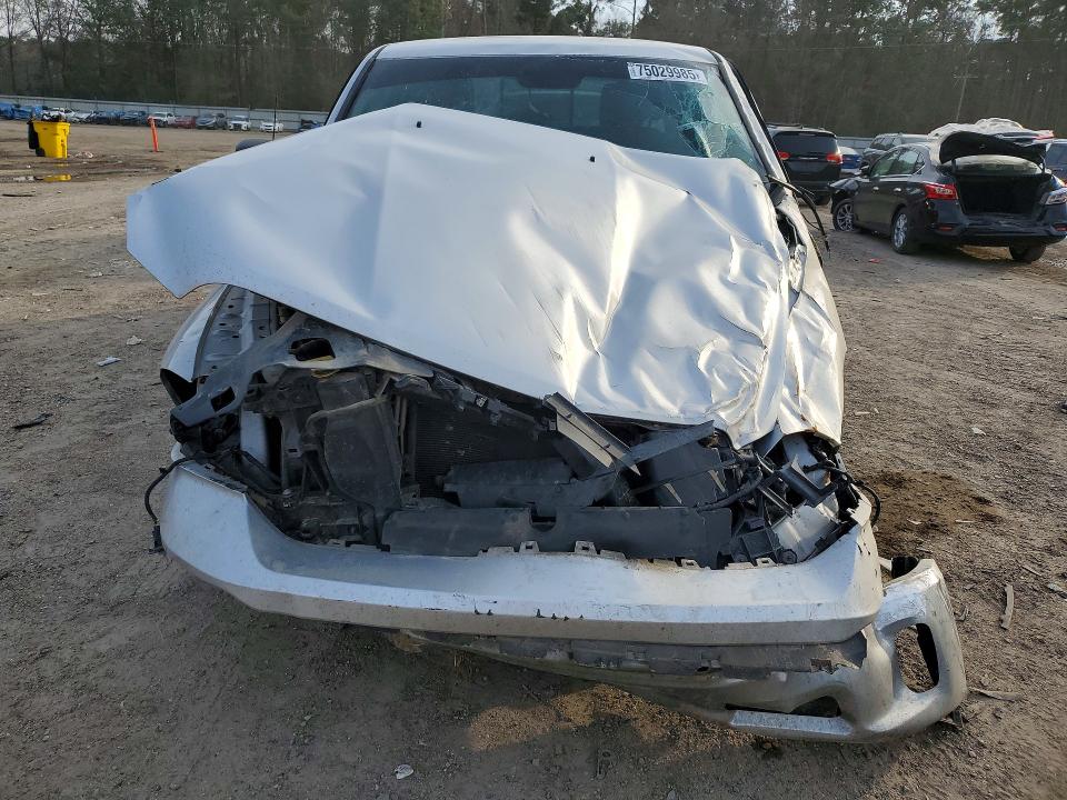 Photo 5 from auction – 2015 RAM 1500 SLT with VIN 1C6RR6GT5FS638622