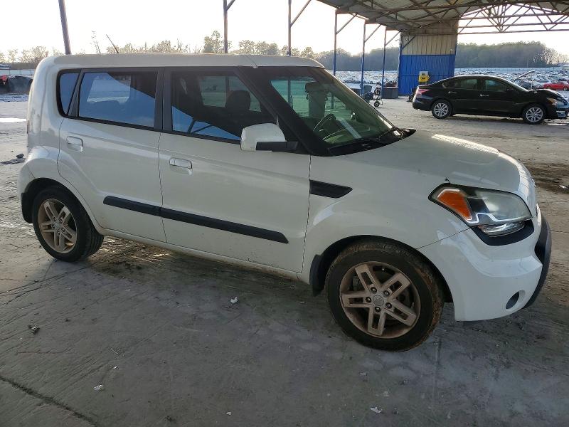 Photo 4 from auction – 2010 KIA SOUL + with VIN KNDJT2A26A7175630