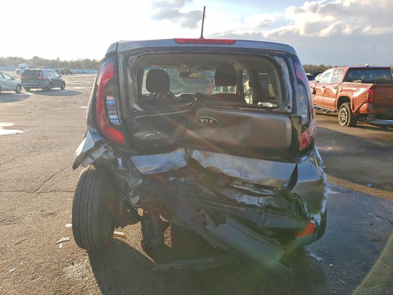Photo 6 from auction – 2016 KIA SOUL with VIN KNDJN2A27G7374799