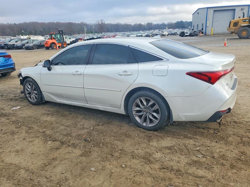Photo 2 from auction – 2022 TOYOTA AVALON with VIN 4T1AZ1FBXNU082372