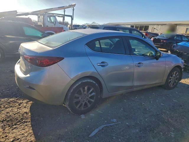 Photo 3 from auction – 2018 MAZDA 3 with VIN 3MZBN1U76JM182158