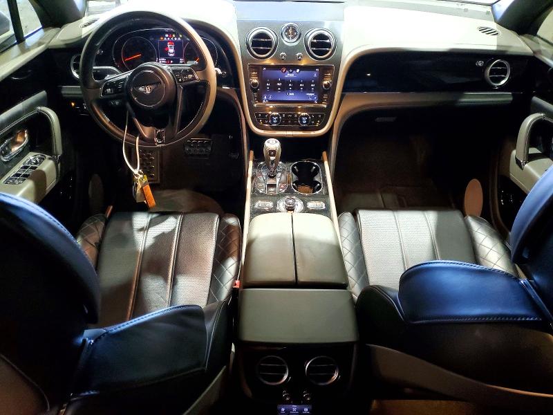 Photo 8 from auction – 2018 BENTLEY BENTAYGA with VIN SJAAC2ZV6JC017487