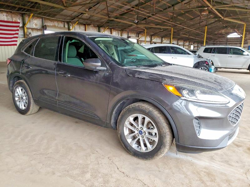 Photo 4 from auction – 2020 FORD ESCAPE SE with VIN 1FMCU0G60LUC65618