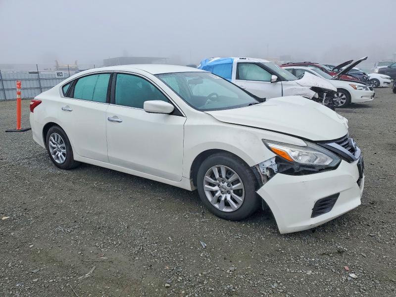 Photo 4 from auction – 2016 NISSAN ALTIMA 2.5 with VIN 1N4AL3AP3GC237315