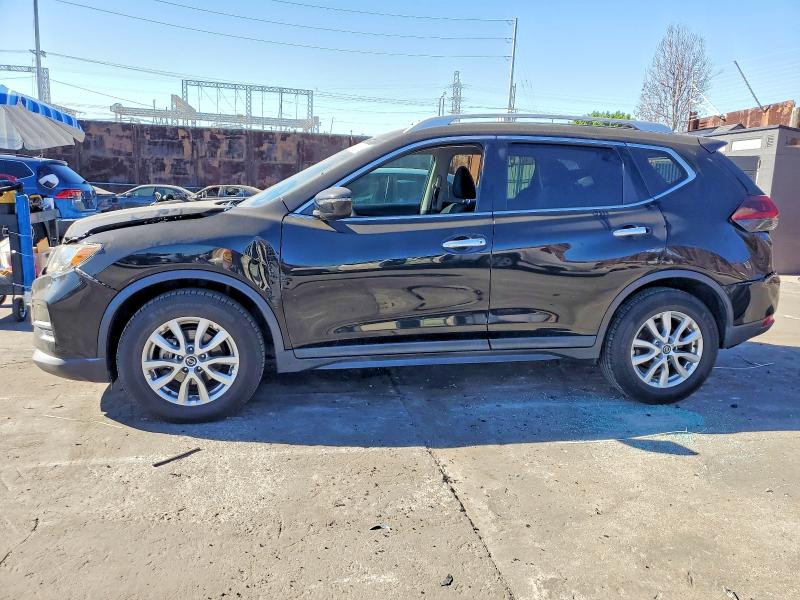 NISSAN ROGUE 2019 with VIN 5N1AT2MT1KC770068 - Photo from auction