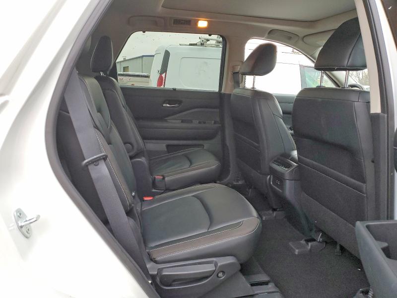 Photo 11 from auction – 2023 NISSAN PATHFINDER with VIN 5N1DR3CD2PC209882