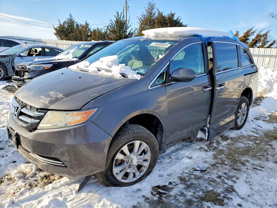 Photo 1 from auction – 2017 HONDA ODYSSEY with VIN 5FNRL5H49HB008260
