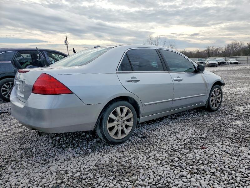 Photo 3 from auction – 2007 HONDA ACCORD with VIN 1HGCM56847A102998