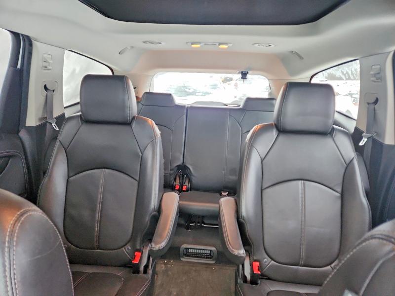 Photo 10 from auction – 2017 CHEVROLET TRAVERSE L with VIN 1GNKVHKD2HJ173122