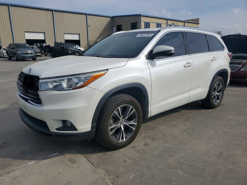 TOYOTA HIGHLANDER 2016 with VIN 5TDKKRFH5GS174030 - Photo from auction