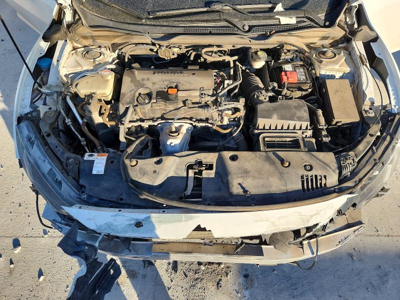 Photo 11 from auction – 2020 HONDA CIVIC with VIN 19XFC2F85LE028303